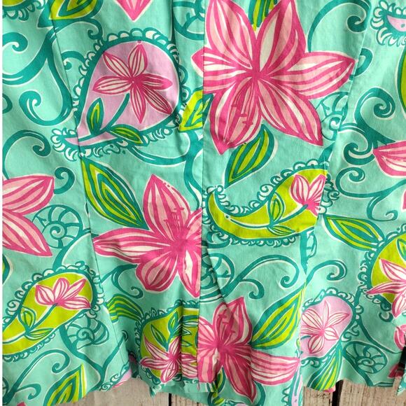 Lilly Pulitzer | Vintage Floral Embroidered V-Neck Sleeveless Tailored-Fit Top 8 - Picture 4 of 9